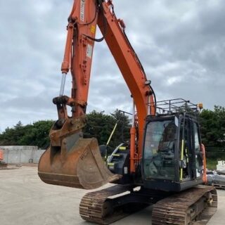 HITACHI 135US-5B